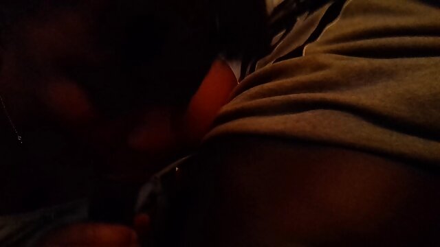 Orgasmes de poussin russe d'une grosse bite mere et fils francais x dans l'anus