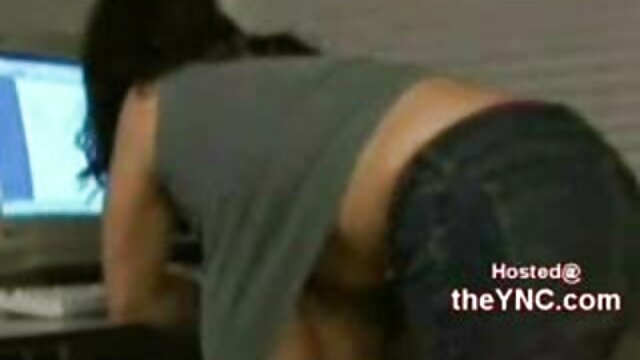 Superbe fille film francais sexe gratuit s'est donnée à trois trous